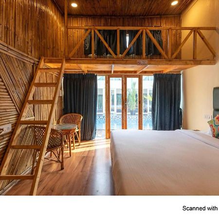 Bayview Cottage Pool Анджуна Екстериор снимка