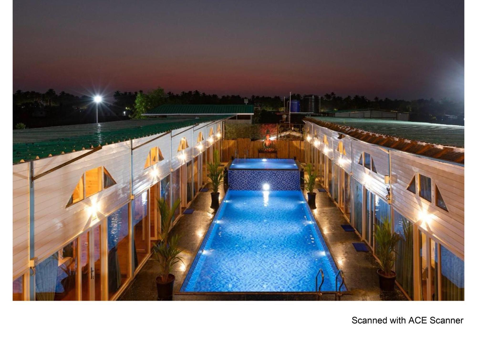 Bayview Cottage Pool Анджуна Екстериор снимка