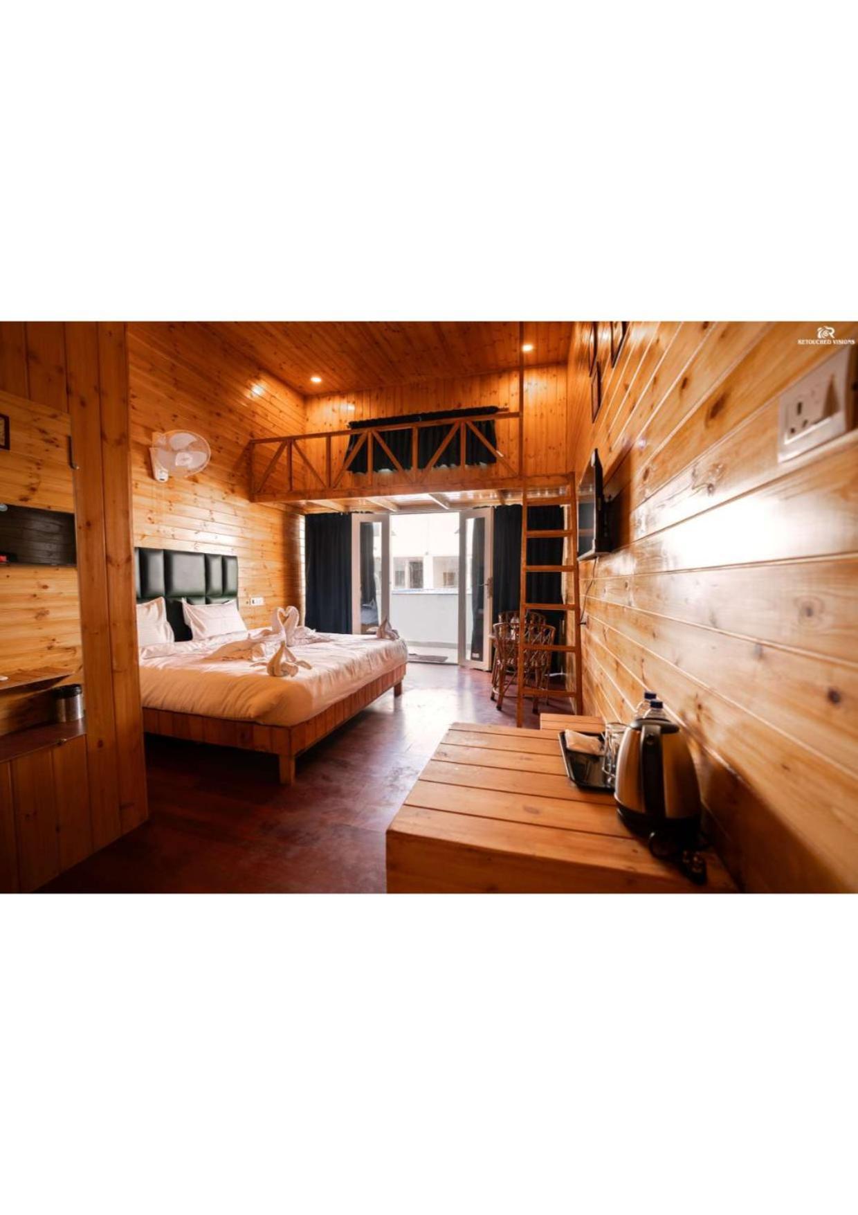Bayview Cottage Pool Анджуна Екстериор снимка