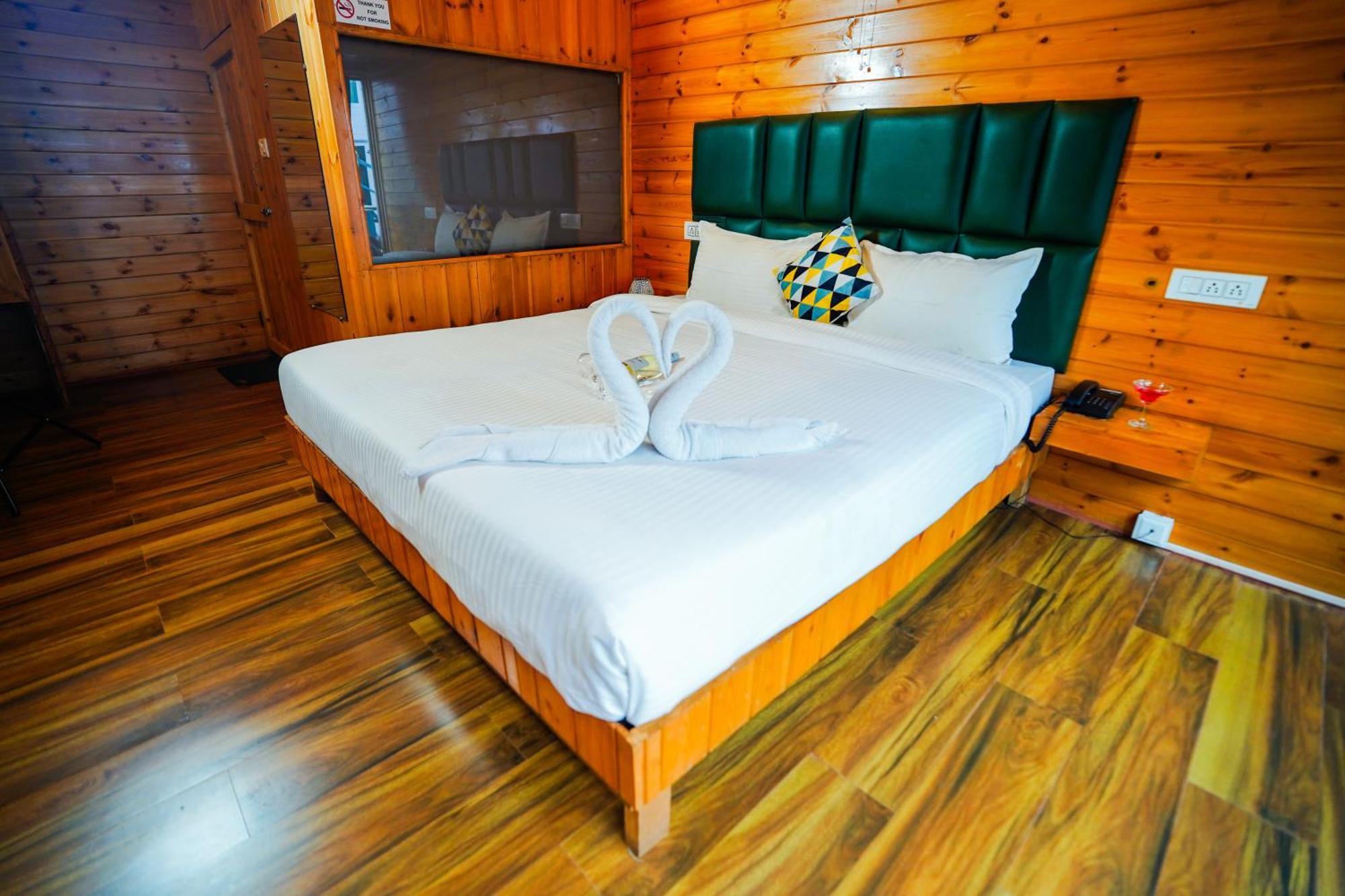 Bayview Cottage Pool Анджуна Екстериор снимка
